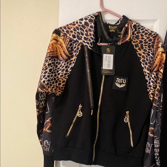 Tatu Black and Animal Print Tracksuit - Picture 4 of 10